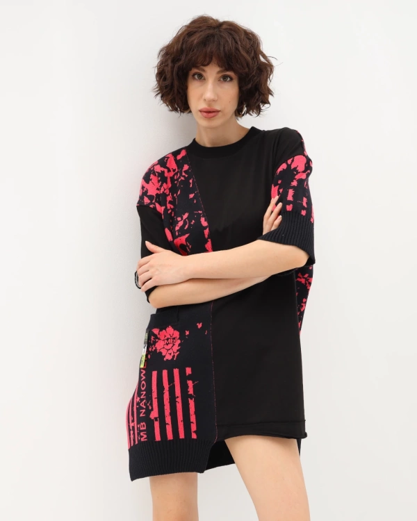 Jersey oversize jumper with a label black and fuchsia